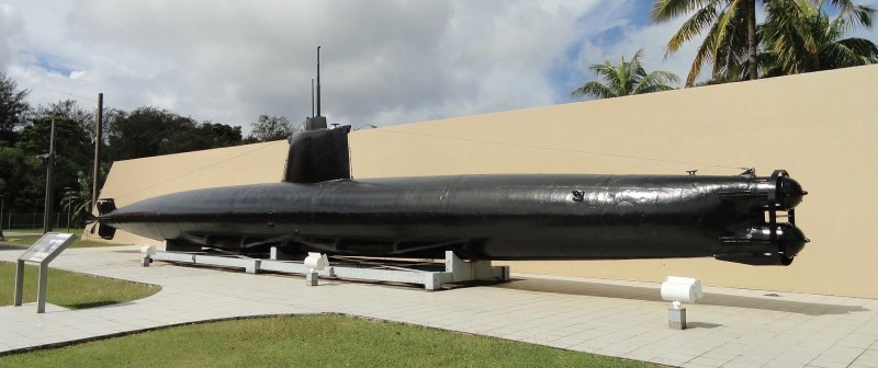 Japanese_Two-Man_Submarine_-_War_in_the_Pacific_National_Historical_Park_(T._Stell_Newman_Visitor_Center)_-_DSC00864.jpeg