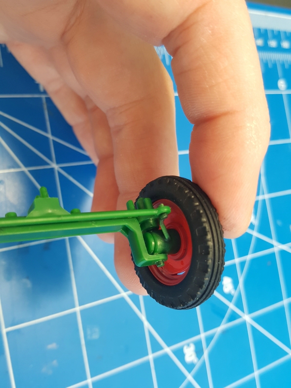 Revell Deutz D30 (30)_klein.jpg