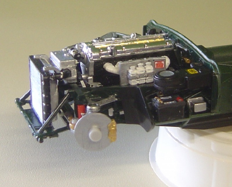 AM B 32.jpg