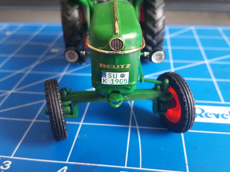 Revell Deutz D30 (60)_klein.jpg