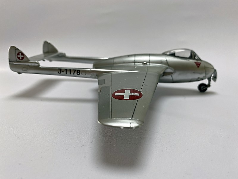 Vampire Mk. 6 Seite.jpg (570.9 KiB) 12600 mal betrachtet Vampire Mk. 6, CH, J-1178