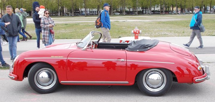 Porsche_Speedster_01a.jpg