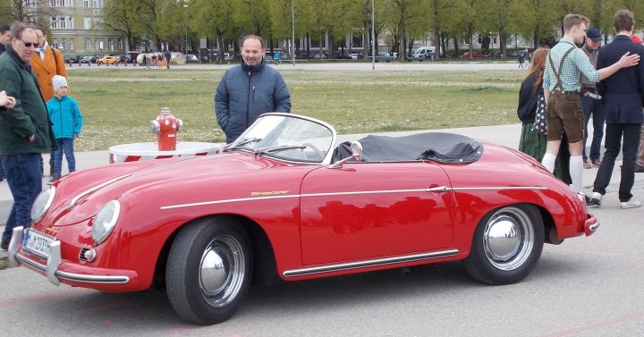 Porsche_Speedster_01c.jpg