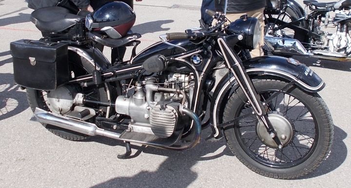 BMW_R61_01a.jpg