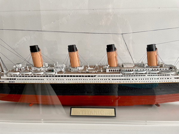 Titanic Hachette .JPEG