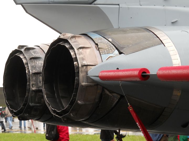 Tornado_1i.jpg