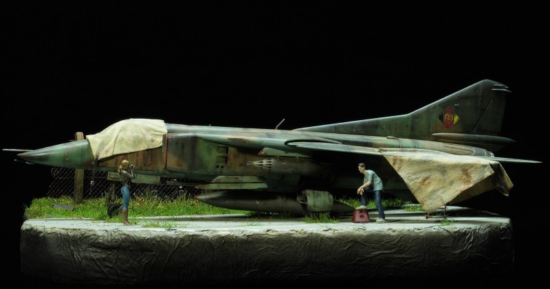 MiG-27_02