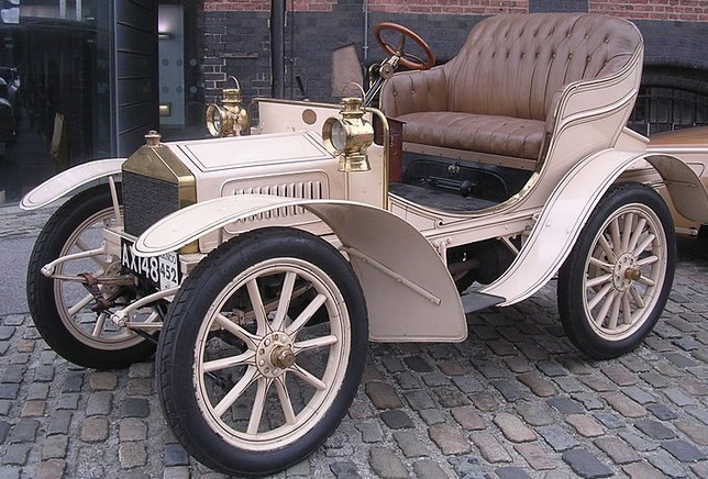 Rolls Royce A 1905.jpg