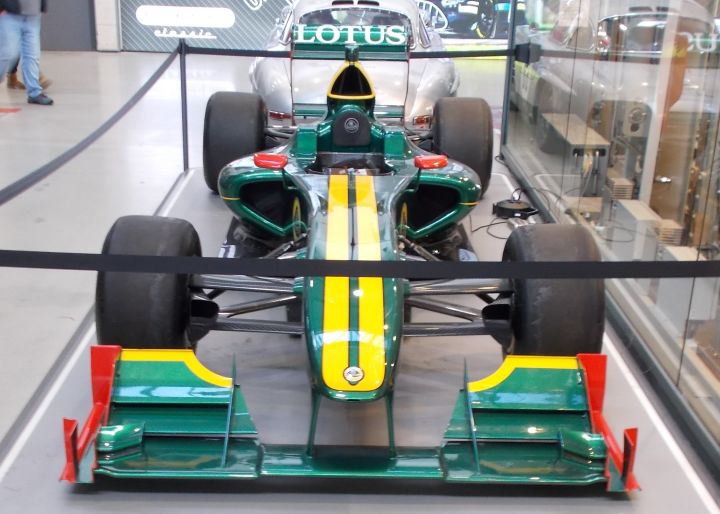 Lotus_02a.jpg