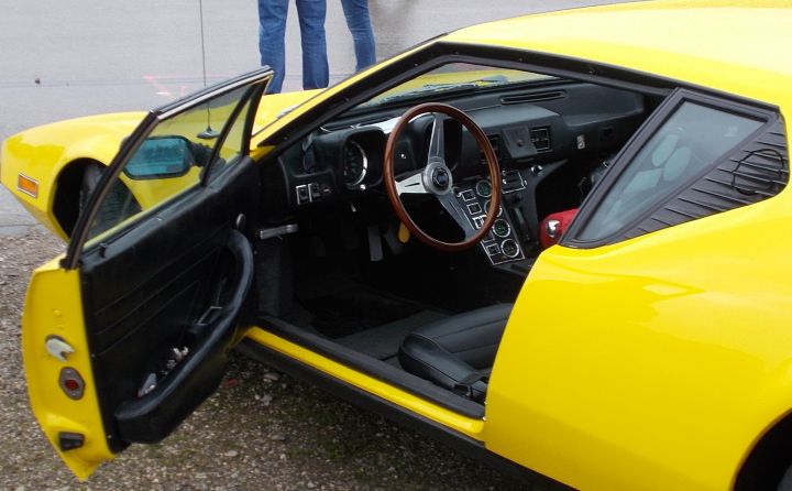 DeTomaso_Pantera_01d.jpg