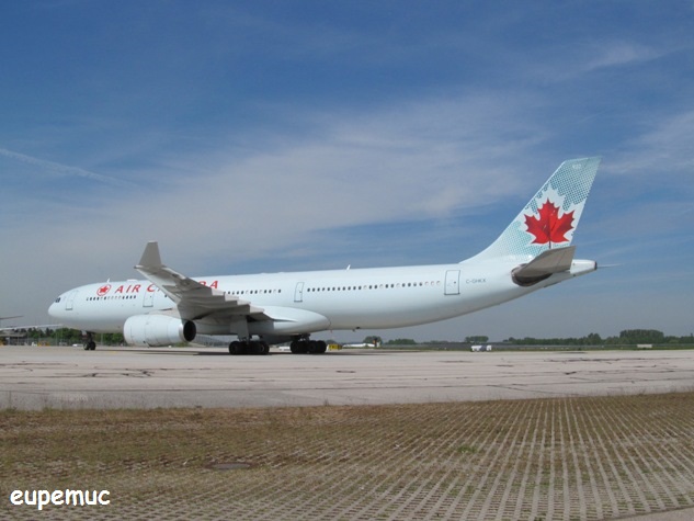 zzC-GHKX - Air Canada - Airbus A330-343X_03.jpg
