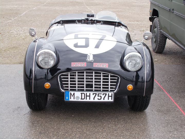 Triumph_TR3_01a.jpg