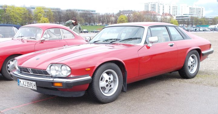 Jaguar_XJS_01b.jpg