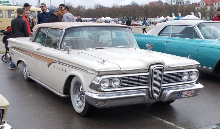 Ford_Edsel_01a.jpg