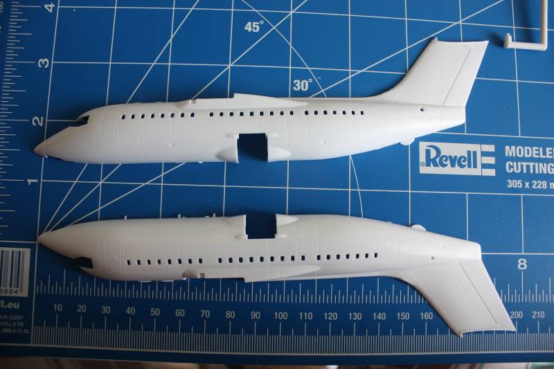 BAe 146 200 Revell 1 144 klein (2).jpg