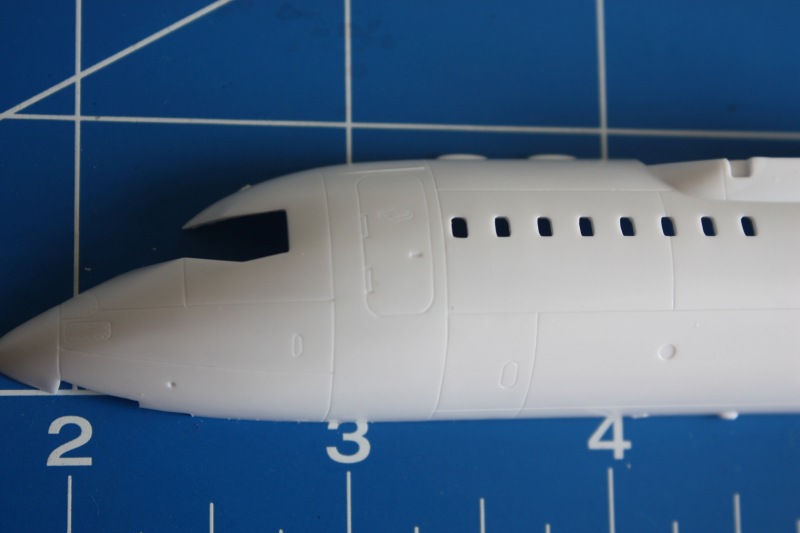 BAe 146 200 Revell 1 144 klein (3).jpg