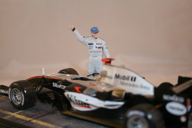 12_McLaren MP4-20.JPG