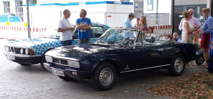 Peugeot_504_02c.jpg