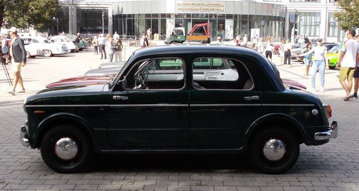 Fiat_1100_01d.jpg