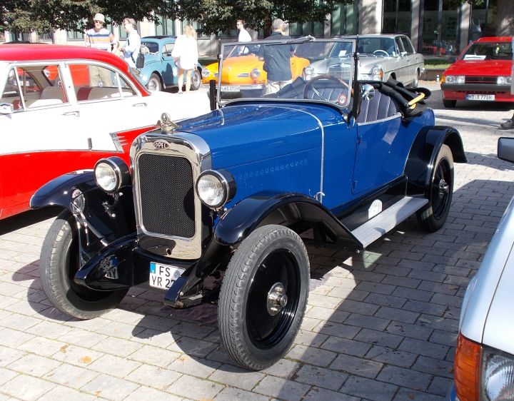 Opel_X_01b.jpg