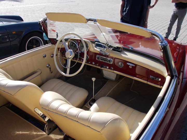 Mercedes_190SL_01f.jpg