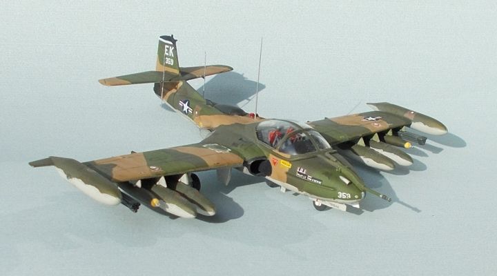 A-37B_04.jpg