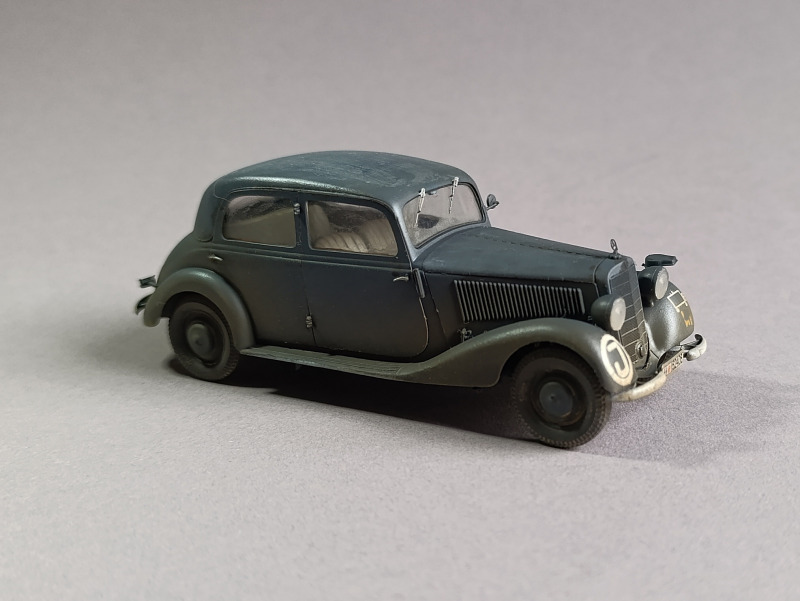 mercedes-benz-170v-limousine-miniart.jpg