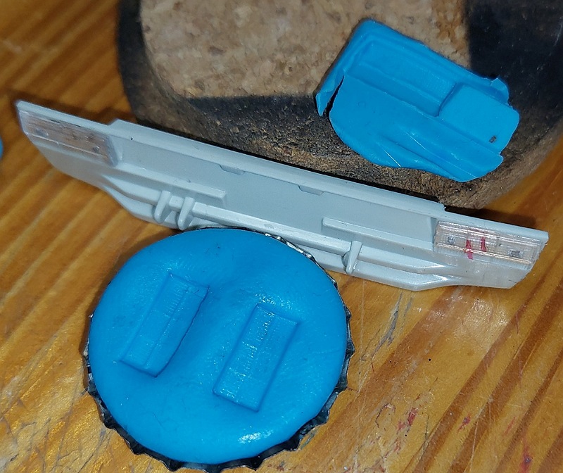 Form der Rücklichter und zwei andere Tests mit Karosserie-Konturen