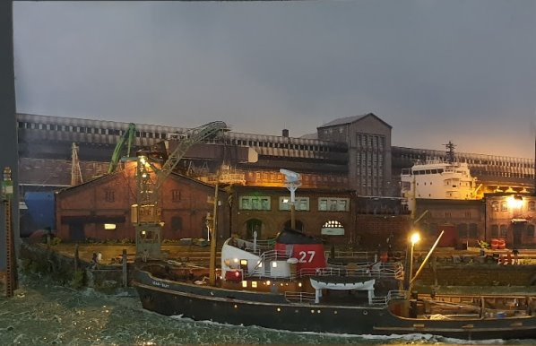 7. Abends im Hafen.jpg