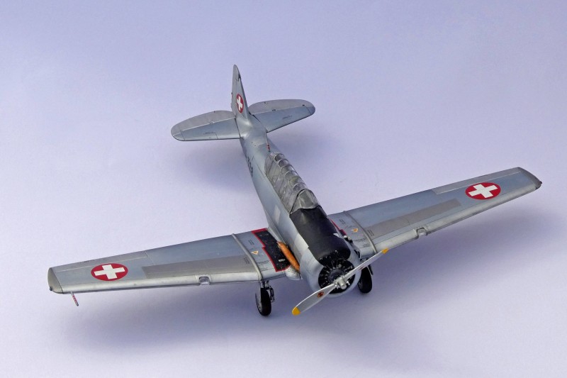 038_Harvard_Texan_Vorne_Rechts.jpg