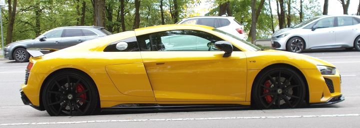 Audi_R8_01e.jpg