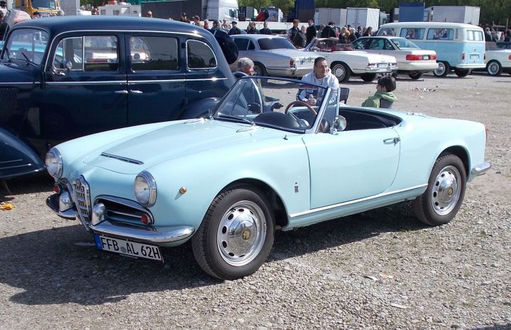 A-R_1600_01a.jpg
