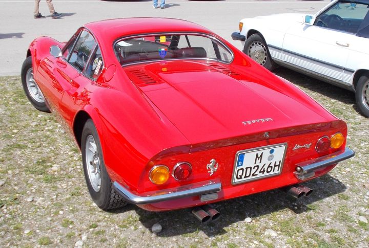 Dino_246_01c.jpg
