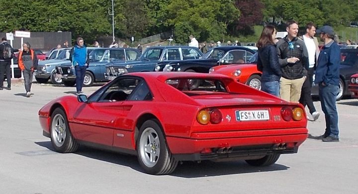 Ferrari_308_03b.jpg
