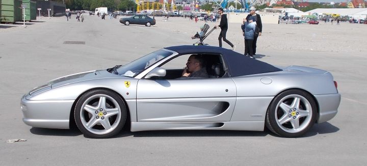 Ferrari_10b.jpg