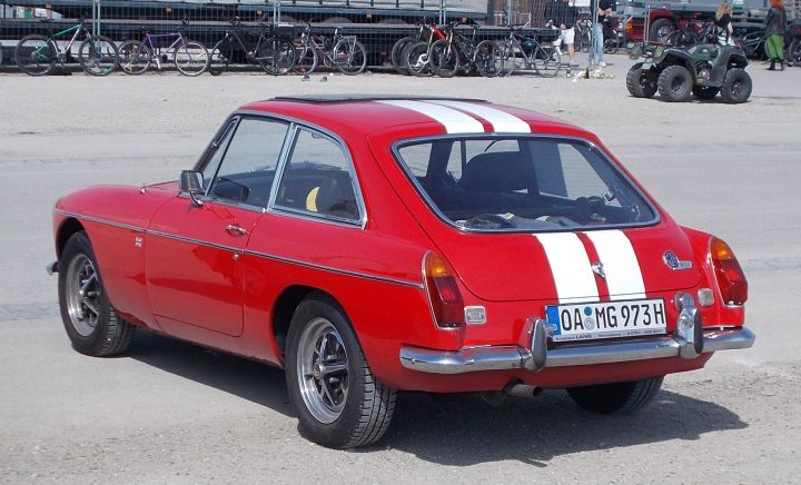 MGB_GT_03b.jpg
