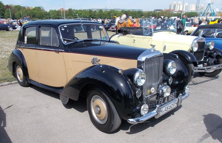 Bentley_02b.jpg