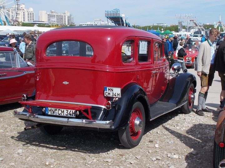 Chevrolet_05e.jpg