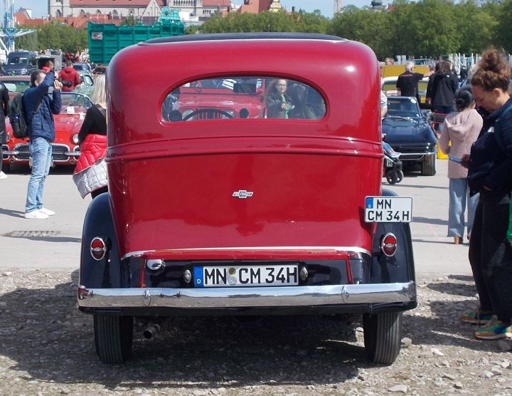 Chevrolet_05f.jpg