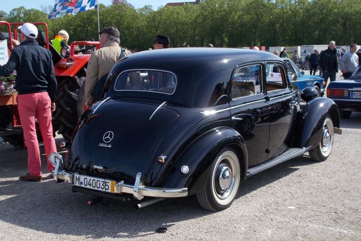 Mercedes_170_02b.jpg