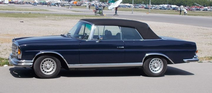 Mercedes_220SE_02a.jpg