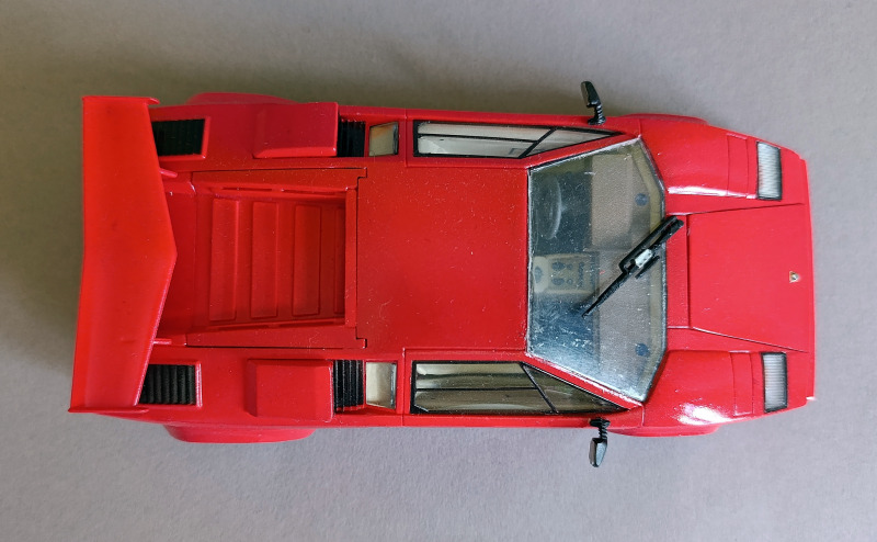 lamborghini-countach-lp500s-revell-5.jpg