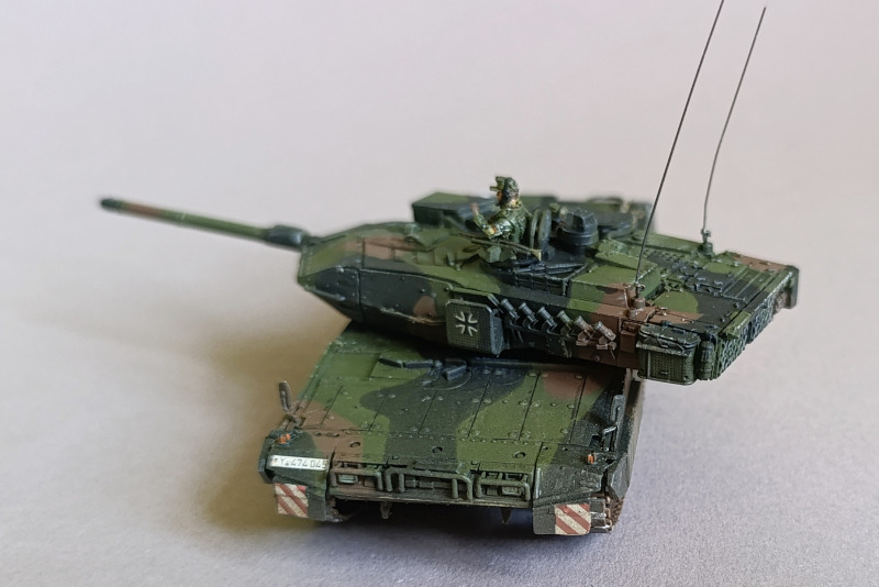 leopard-2a7v-revell-13.jpg