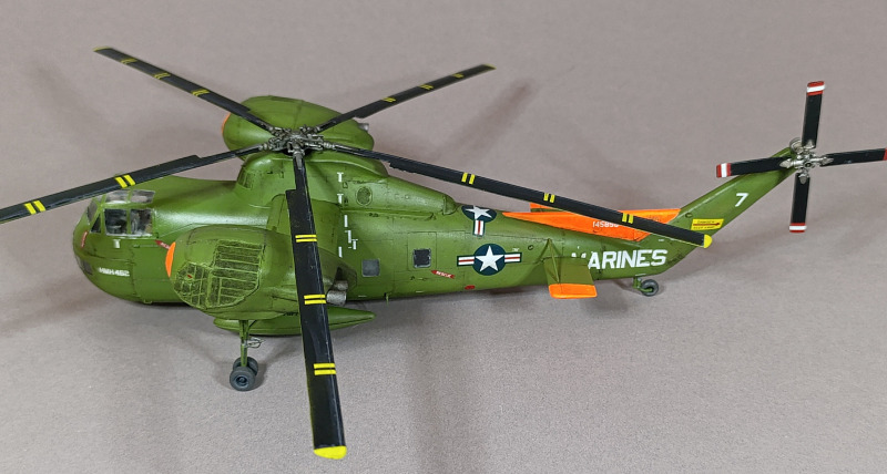 sikorsky-ch-37c-„deuce“-special-hobby-2.jpg