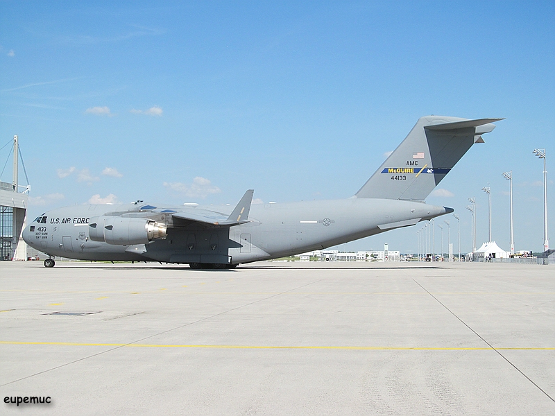 zz_44133 - C-17_02.jpg