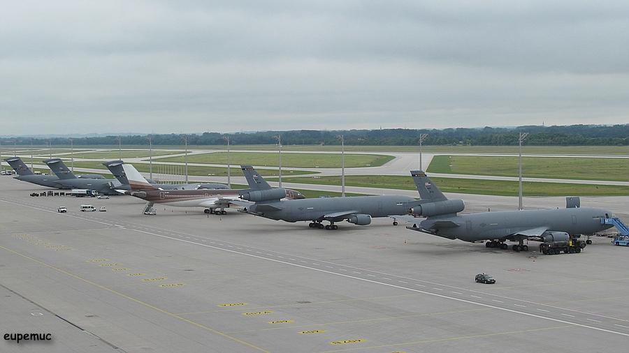 zz_Flightline_02.jpg