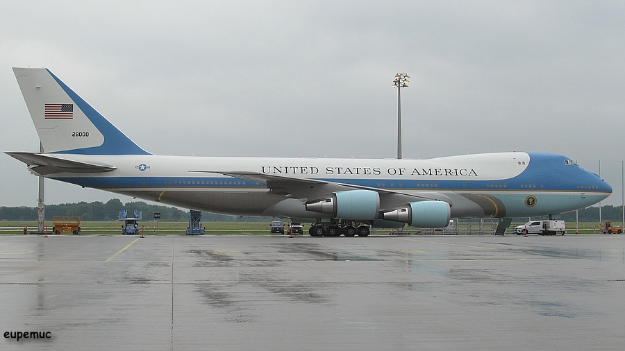 zz_28000 - VC-25A - Air Force One_03.jpg